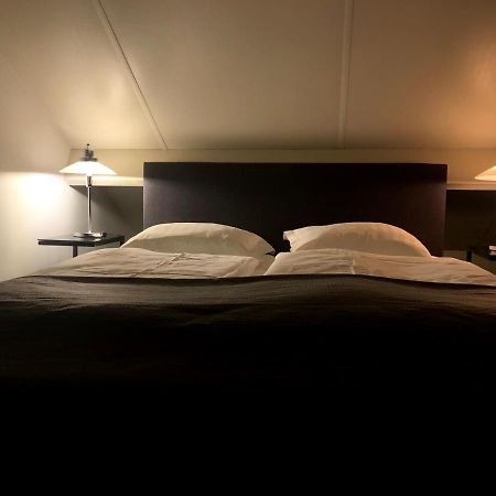 Bed And Breakfast De Biesbosch - In 'T Riet Drimmelen Eksteriør billede