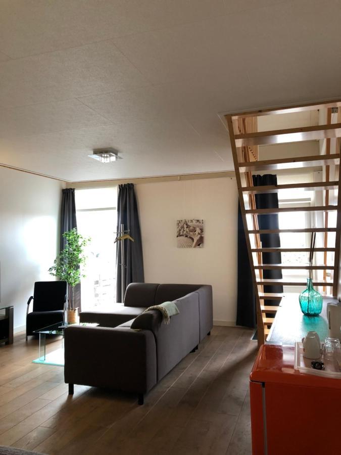 Bed And Breakfast De Biesbosch - In 'T Riet Drimmelen Eksteriør billede